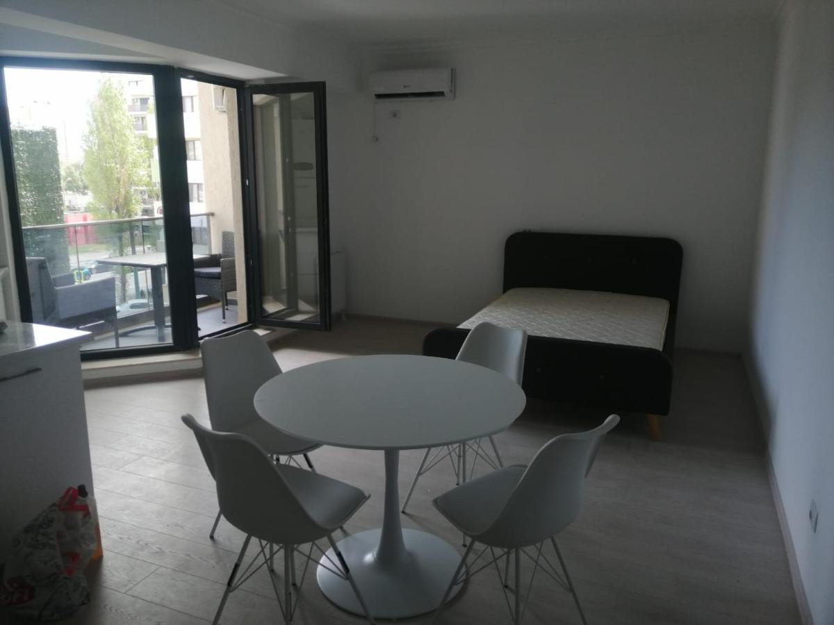 Studio Sebastian Apartment Mamaia Luaran gambar