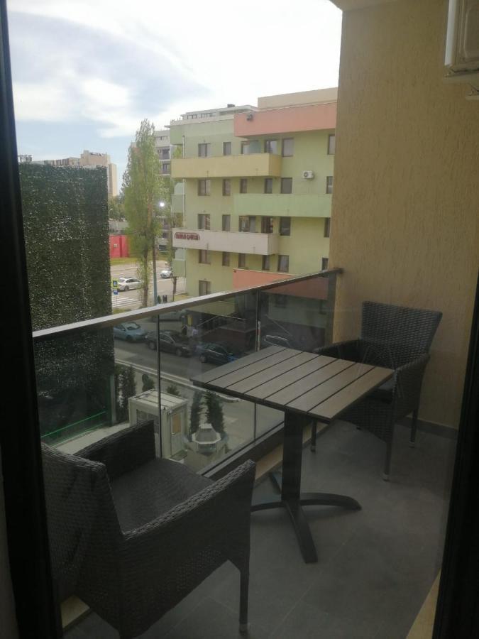 Studio Sebastian Apartment Mamaia Luaran gambar